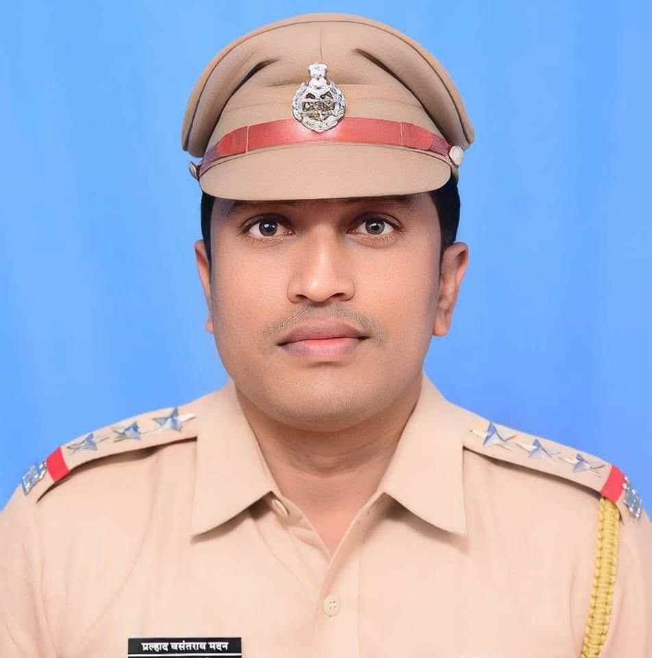 कारंजात ठाणेदार प्रल्हाद मदन यांचा ‘ॲक्शन प्लॅन’; घरफोडींवर लगाम घालण्यासाठी पोलिस-नागरिकांची संयुक्त मोहीम